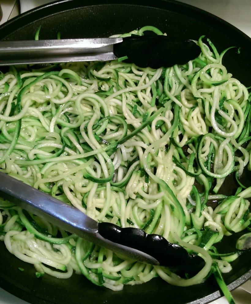 Lemony Zucchini Noodle Shrimp Scampi