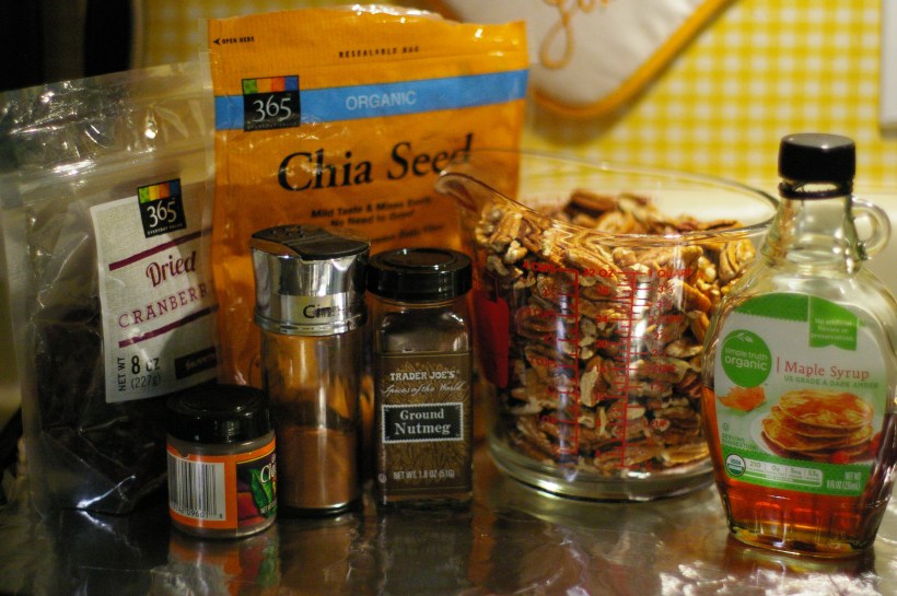 Maple Spiced Pecans | The Half-Crunchy Mama