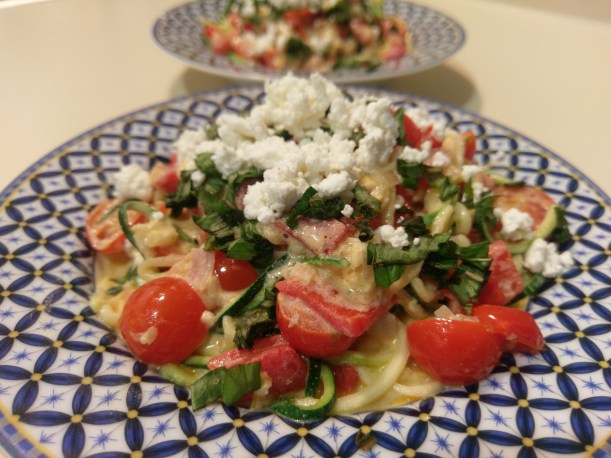Zasta with tomatoes and goat cheese | The Half-Crunchy Mama