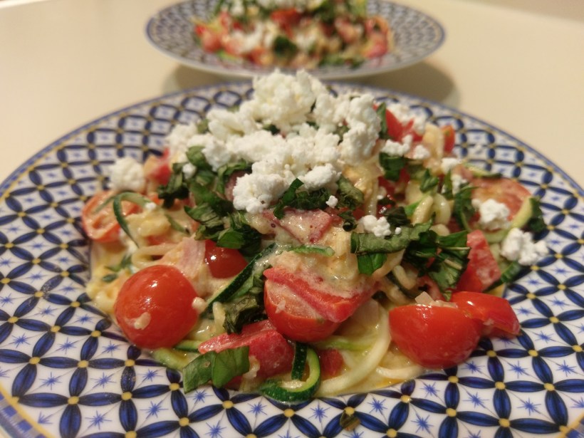 Zasta with tomatoes and goat cheese | The Half-Crunchy Mama